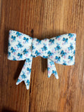 Bows for pens (must also add a pen)