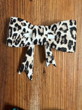 Bows for pens (must also add a pen)