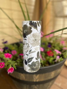 Grey and white flower tumbler